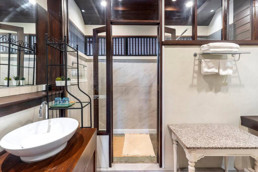 Sclass Villa & Swimming Pool , 10 Min From Airport Chiang Mai Bagian luar foto